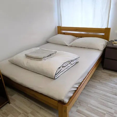 Aparttrans Botanic Garden Apartament *