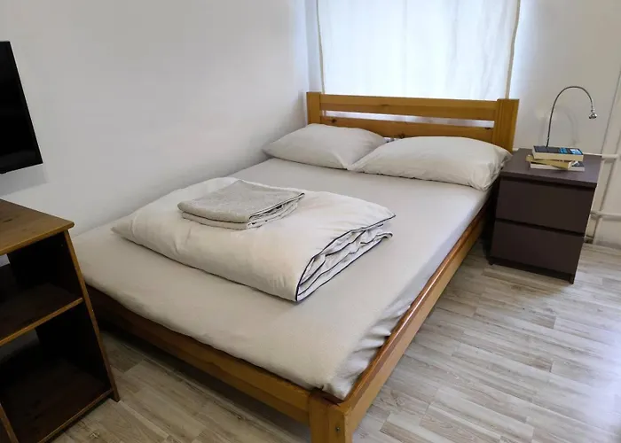 Aparttrans Botanic Garden Apartman *